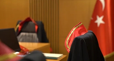 Eşini, 'mini etek giyiyor' diye bacaklarından vurdu, 2'nci duruşmada tahliye oldu