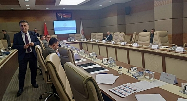 Bakan Ersoy komisyona gelmedi: CHP’liler toplantıdan ayrıldı