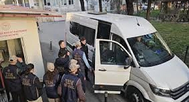 CHP'li belediyelere düzenlenen operasyon: Gözaltındaki 34 kişi adliyede